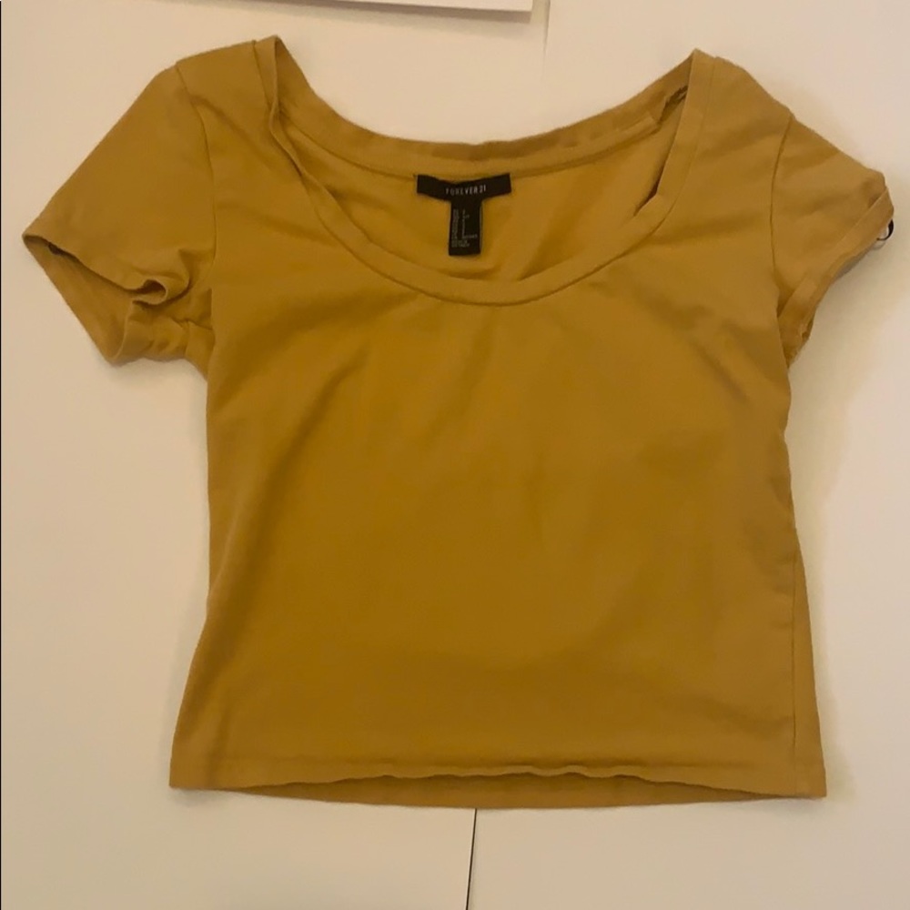 Crop top
